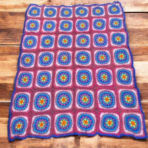 Truly VINTAGE crochet throw blanket colorful pink blue yellow 53 x 64 - Picture 5 of 14